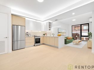 555 W 45th St #1D, New York, NY 10036