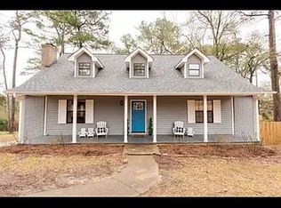 42 Leaf Ln, Hattiesburg, MS 39402