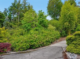 8114 W Mercer Way, Mercer Island, WA 98040