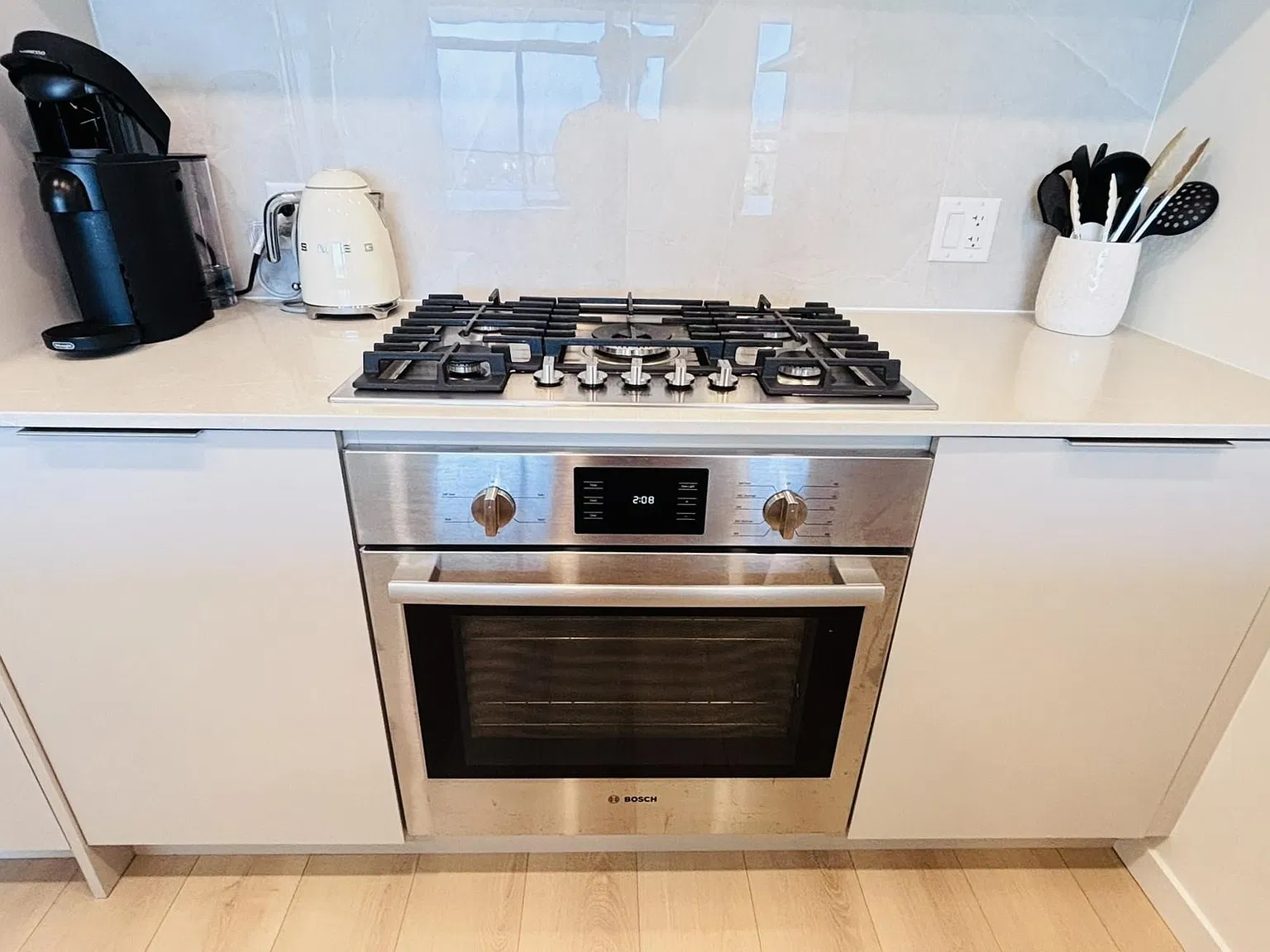 3 bed, 1040 sqft, $3,350 — Photo 4