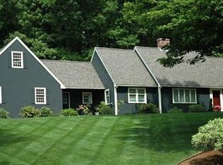 102 Bear Hill Rd, North Andover, MA 01845