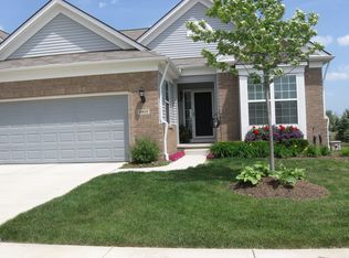 49626 Broadacre Dr, Macomb, MI 48042