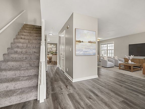 5th image of 712 W Prospect Ave