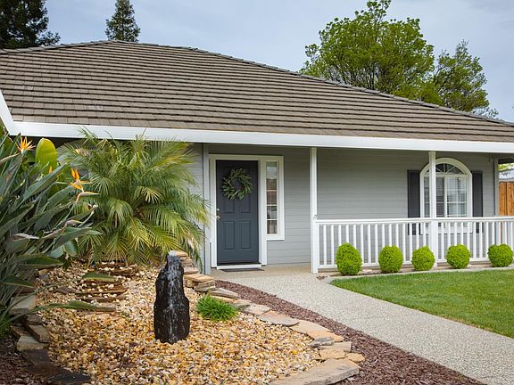 2nd image of 2076 Pepperwood Dr