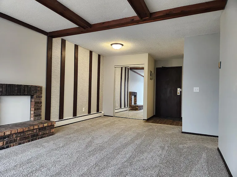 7254 72nd Ln N #354-1 — Photo 3