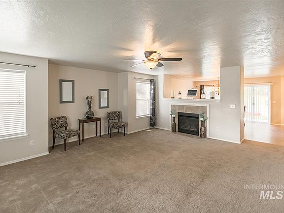 4th image of 2664 W Silver Riv