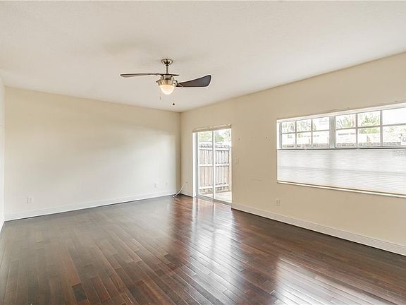 5th image of 403 S Arrawana Ave Unit 1