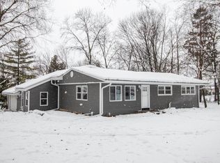 330 Anderson Dr, Delafield, WI 53018