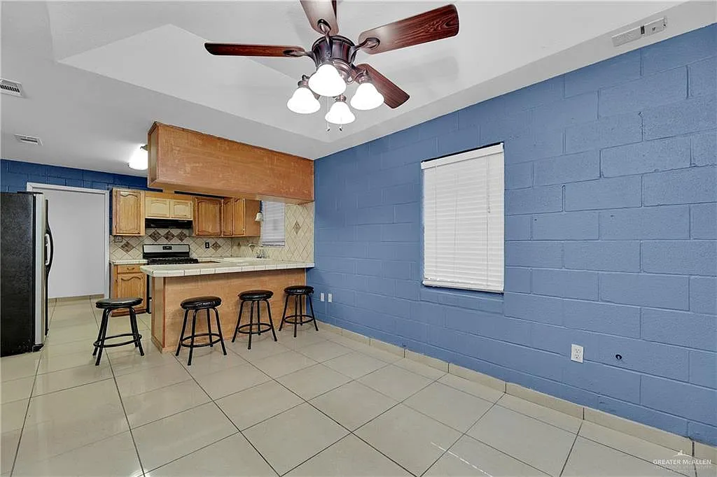 4 bed, 2.0 bath, 1408 sqft, $1,650 — Photo 4
