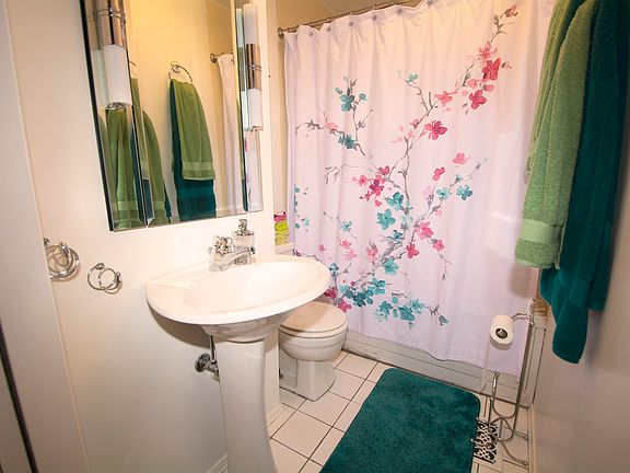 5th image of 2841 N 75th Ct