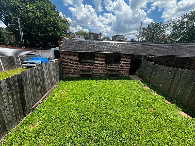 3308 Illinois Ave — Photo 24