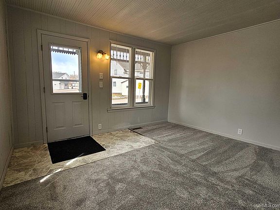 4th image of 550 Pewabic St