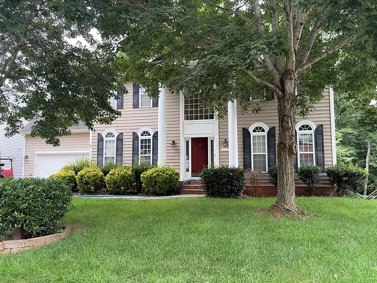507 Hannah McKenzie Dr — Photo 2