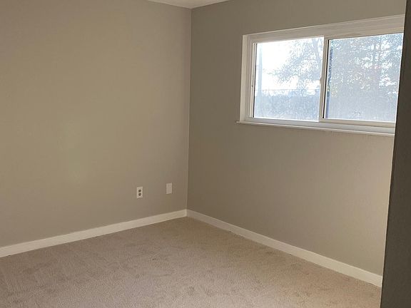 3rd image of 1793 Olivewood Ave