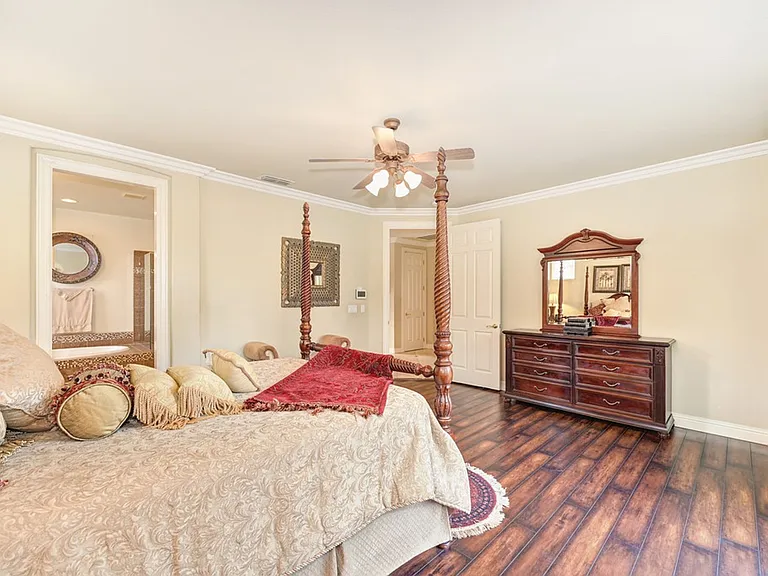 1676 Stronsay Ct — Photo 43
