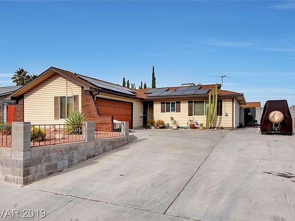 3rd image of 7024 Pinedale Ave