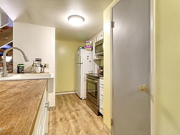 5th image of 2627 Spinnaker Ave