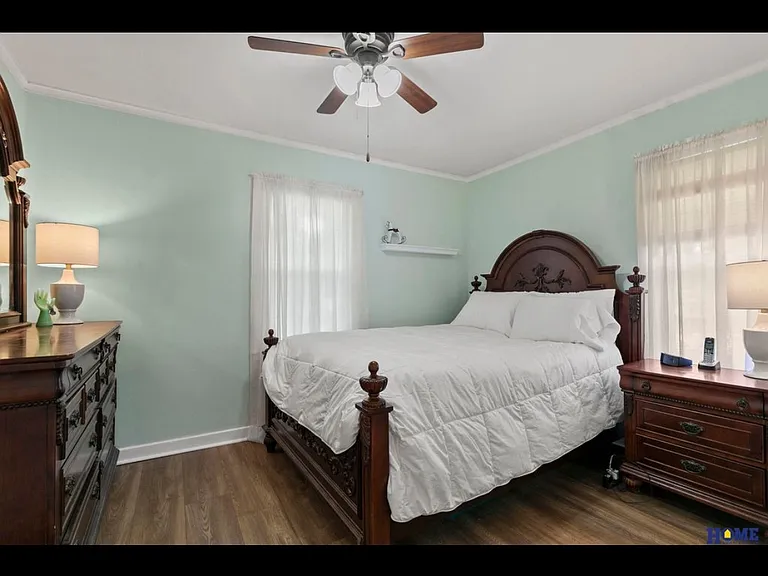 2945 S 42nd St — Photo 17