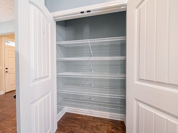 5th image of 1220 Cottage Pointe Ct