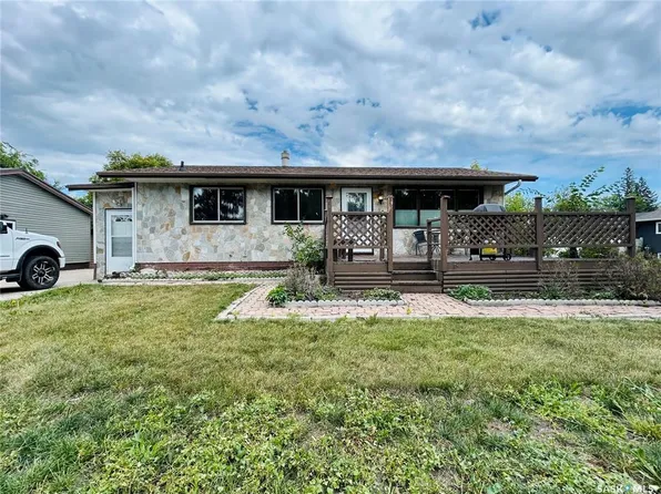 530 3rd AVENUE, Esterhazy, SK S0A 0X0