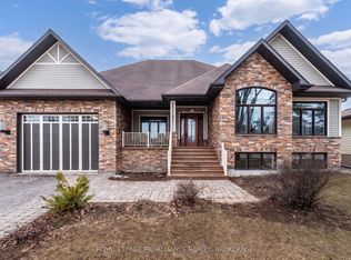 977 Woodbine Rd, Kingston, ON K7P 2X5