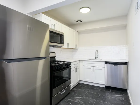 2000 BELLEVUE AVENUE