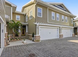 430 11th Ave NE, Saint Petersburg, FL 33701