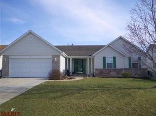 8 Cherrywood Parc Ct, O'Fallon, MO 63368