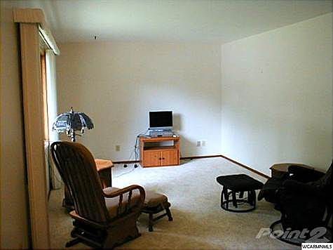2nd image of 80 10th St SE