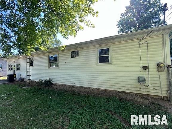 3rd image of 1005 Marlinda Ave