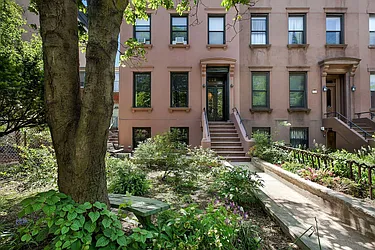 112 2 Place in Carroll Gardens