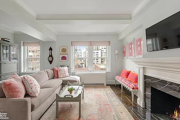 1st image of 167 E 82nd St APT 10C
