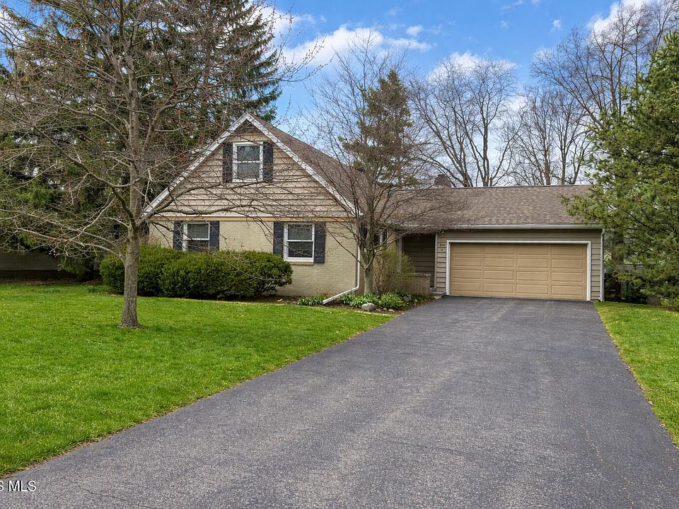 1st image of 166 Sunset Dr