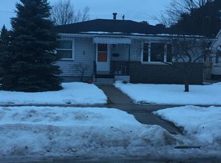 1205 11th Ave S, Escanaba, MI 49829