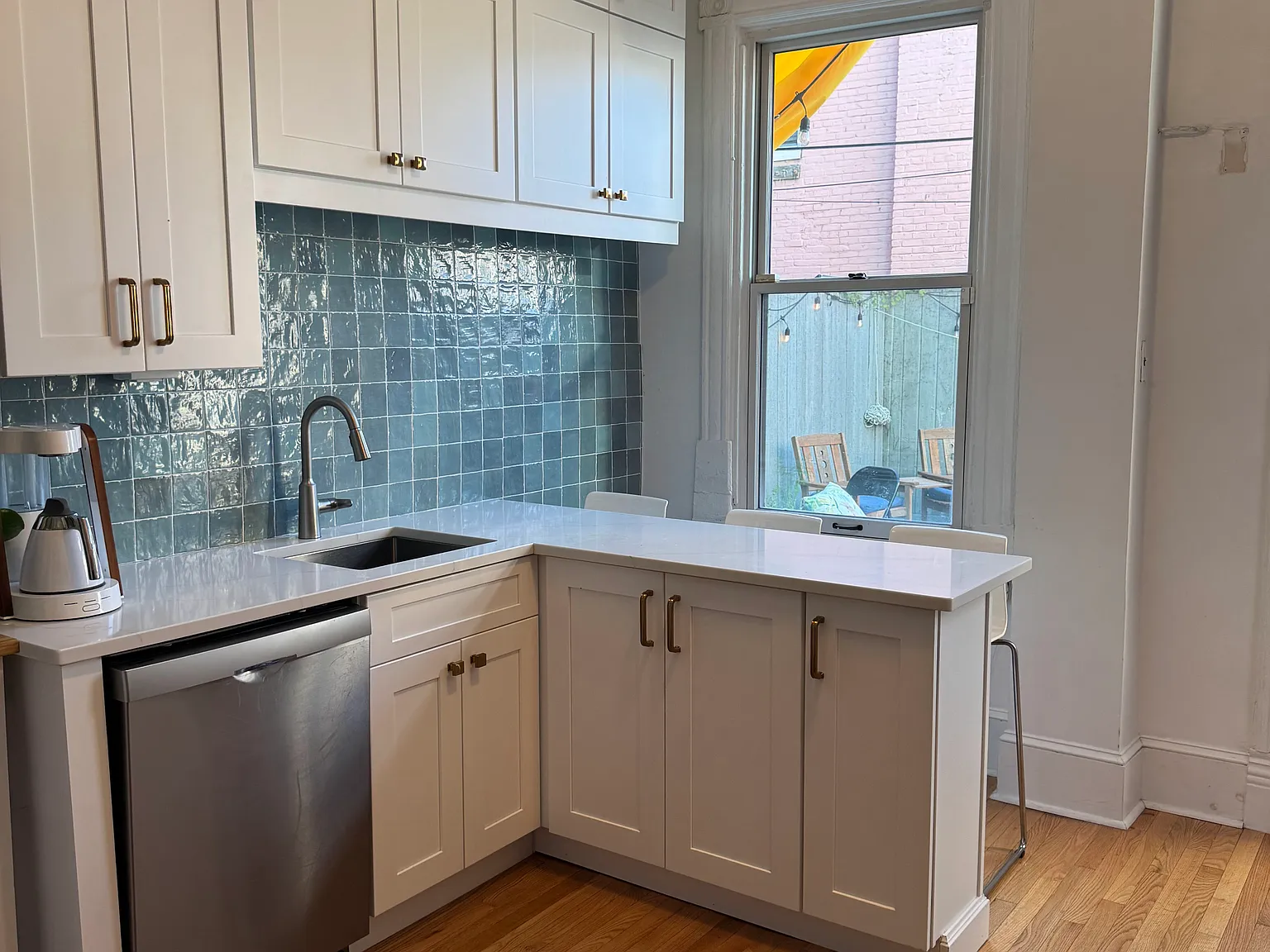 5 bed, 2935 sqft, $5,000 — Photo 2