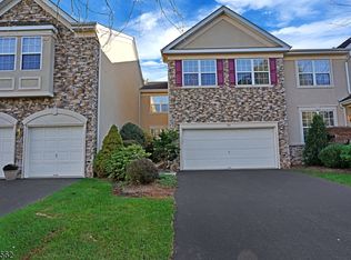 59 Ebersohl Cir, Whitehouse Station, NJ 08889