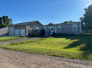 3603 6th Ave E, Williston, ND 58801