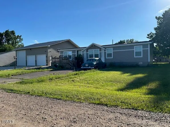 3603 6th Ave E, Williston, ND 58801