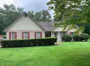 664 Grassland Rd, Crossville, TN 38572