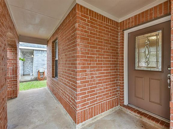 2nd image of 20707 Banner Meadow Ln