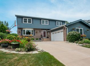 229 E Harrison St, Villa Park, IL 60181