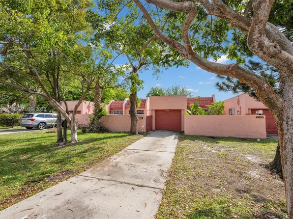 1624 NW 56th Ave #14, Lauderhill, FL 33313