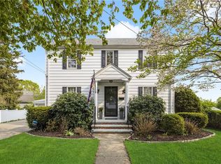 59 La Salle Dr, Providence, RI 02908