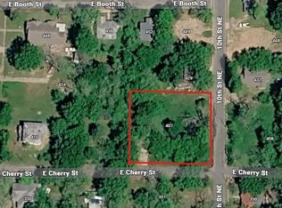 407 10th St NE, Paris, TX 75460