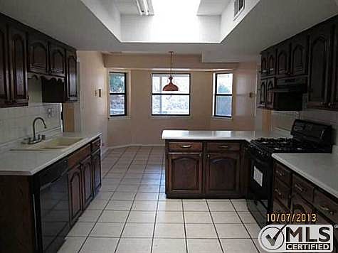 5th image of 6765 Villa Hermosa Dr