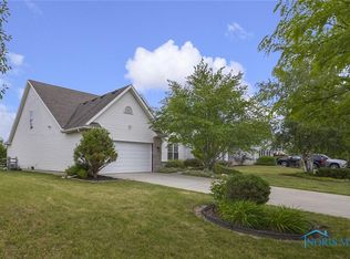 691 Sandstone Dr, Perrysburg, OH 43551