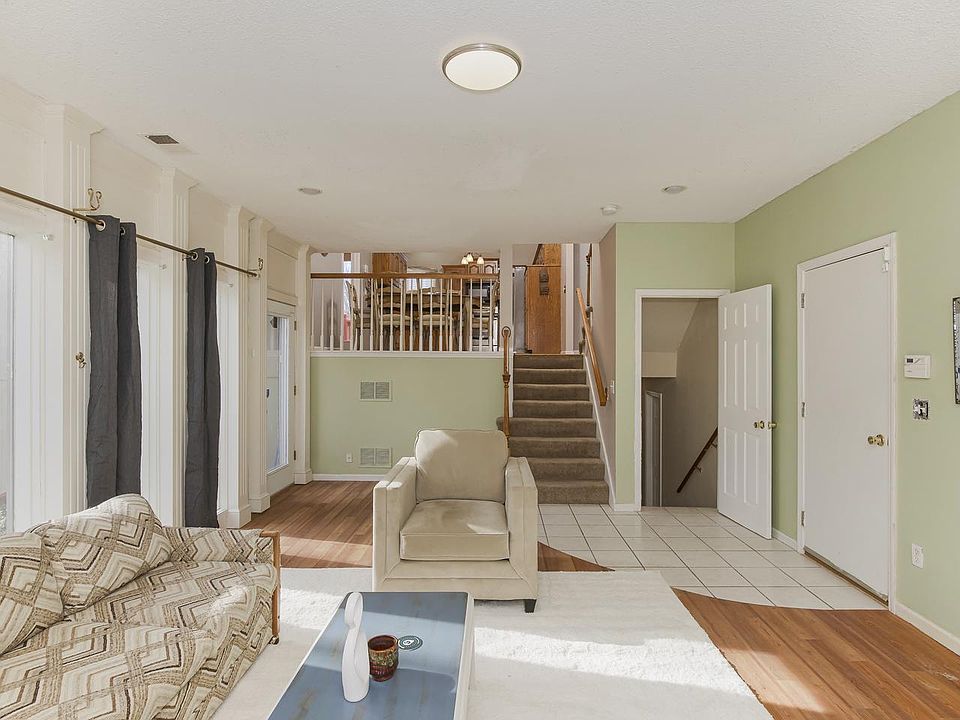 1st image of 4411 NE 65th Ter #18105657