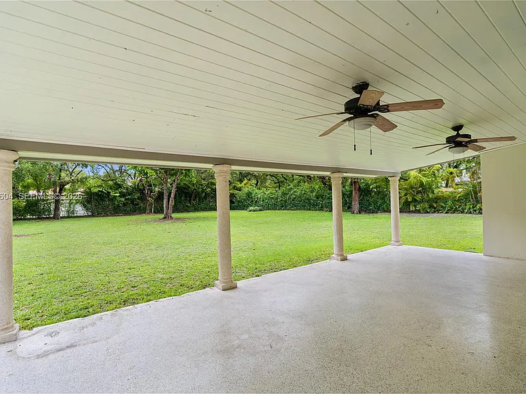 6801 SW 102nd Ave — Photo 12