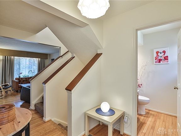 5th image of 272 Carriage Circle Dr #2