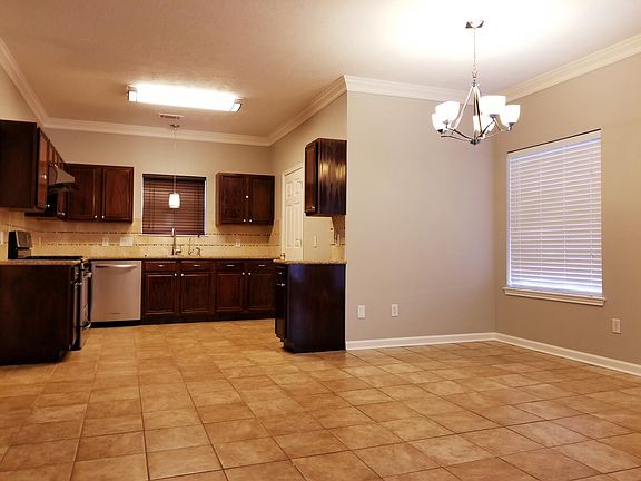 3rd image of 7206 Colony Bend Ln